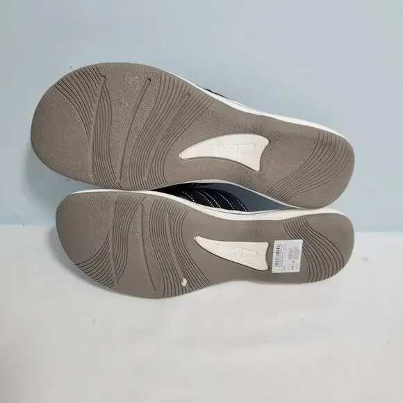 Clarks Women's Brinkley Cloudsteppers Black Flip Flops Size 11 31726-2862 - Picture 4 of 5